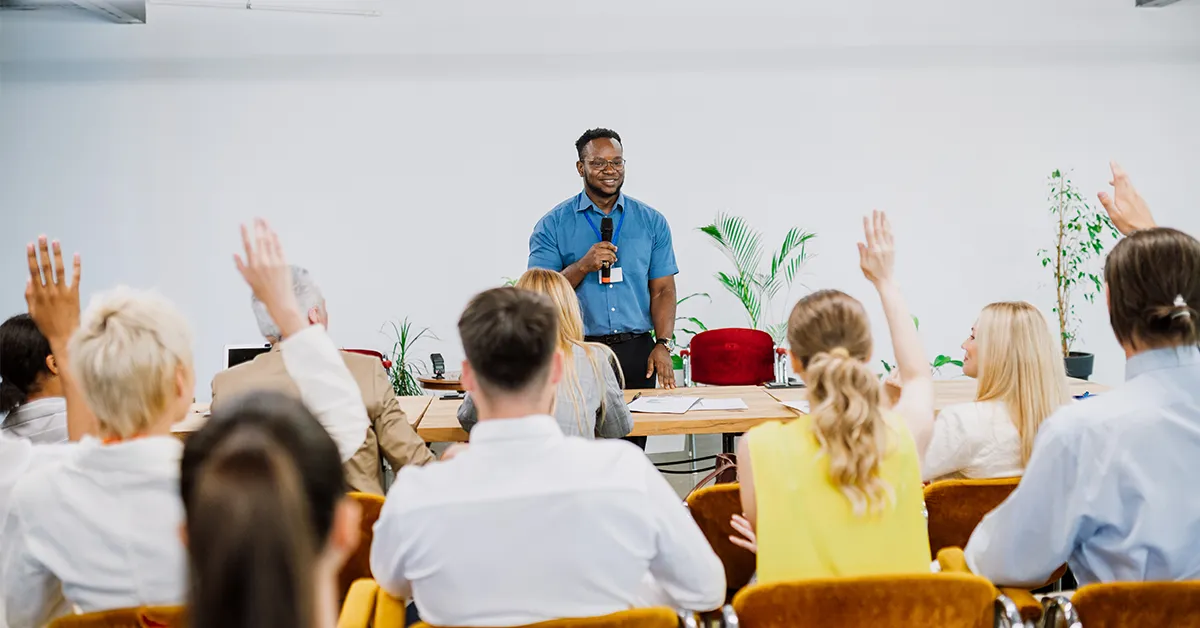 Descubra a diferença de consultoria, mentoria, workshop e palestra