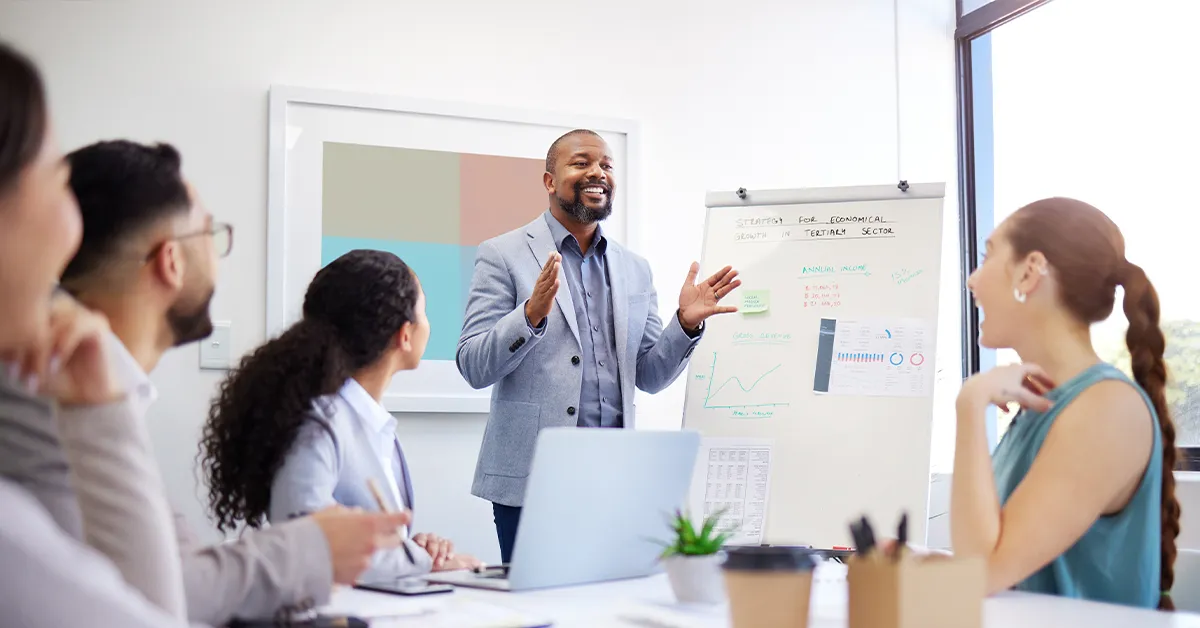 Descubra como a consultoria pode fortalecer associações, quando contratar e o que esperar de resultados práticos.